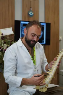 Op. Dr. Tanin Oğur profilinde yer alan galeri fotoğrafı.