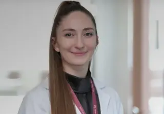 Op. Dr. Feride Öçba Sezgin profilinde yer alan galeri fotoğrafı.