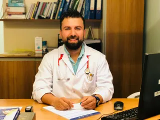 Uzm. Dr. Deniz Oral profilinde yer alan galeri fotoğrafı.