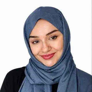 Uzm. Dr. Sinem Tuğçe Yardibi — Psikiyatri, Balıkesir. Portre fotoğrafı.