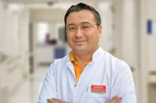 Op. Dr. Asım Kayıklık profilinde yer alan galeri fotoğrafı.