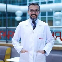 Doç. Dr. Mustafa Atabey — Genel Cerrahi, Maltepe, İstanbul. Portre fotoğrafı.