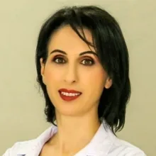 Uzm. Dr. Özlem Teberik — Adana. Portre fotoğrafı.