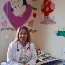 Uzm. Dr. Banu Turhan — Çocuk Sağlığı Ve Hastalıkları, Adana. Portre fotoğrafı.