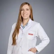 Dt. Yasemin Has — Diş Hekimi, İstanbul. Portre fotoğrafı.