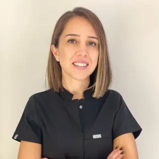 Dt. Nihan Emir profilinde yer alan galeri fotoğrafı.