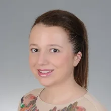 Doç. Dr. Elif Öztürk Bayazıt — Ankara. Portre fotoğrafı.