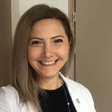 Dr. Burcu Cirit — Göğüs Hastalıkları, Keçiören, Ankara. Portre fotoğrafı.