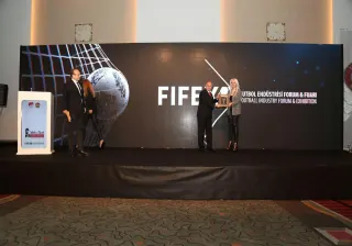 Fzt. Elif Akıncı profilinde yer alan galeri fotoğrafı.