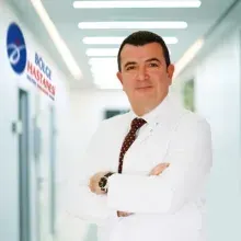 Op. Dr. Doğan Cüceloğlu — Kadın Hastalıkları Ve Doğum, Pendik, İstanbul. Portre fotoğrafı.
