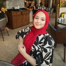 Dyt. Sümeyye Çavuşoğlu — Diyetisyen. Portre fotoğrafı.