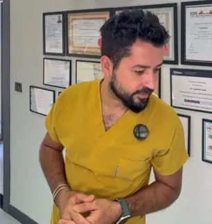 Uzm. Dt. Şuayıp Akın profilinde yer alan galeri fotoğrafı.