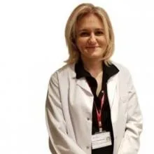 Op. Dr. Hande Akbaş — İstanbul. Portre fotoğrafı.
