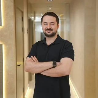 Uzm. Dr. Yemliha Bozkurt — Dermatoloji, Adana. Portre fotoğrafı.