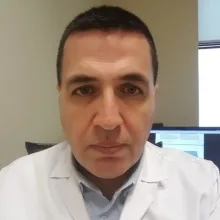 Doç. Dr. Ahmet Rıza Şahin — Enfeksiyon Hastalıkları, Adana. Portre fotoğrafı.