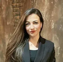 Fzt. Buse Reyhan Ekinalan — Fizyoterapi Ve Rehabilitasyon. Portre fotoğrafı.