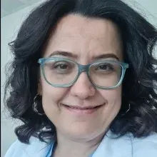 Prof. Dr. Mine İslimye Taşkın — Kadın Hastalıkları Ve Doğum, Balıkesir. Portre fotoğrafı.