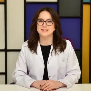 Op. Dr. Hümeyra Demirkıran profilinde yer alan galeri fotoğrafı.