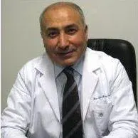 Prof. Dr. Kadir Savan — Kadın Hastalıkları Ve Doğum, İstanbul. Portre fotoğrafı.