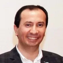Dr. Öğr. Üyesi İlim Aksu — Dil ve Konuşma Terapisi. Portre fotoğrafı.