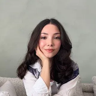 Kl. Psk. Dilara Parlak Tokat — Psikoloji, İzmir. Portre fotoğrafı.