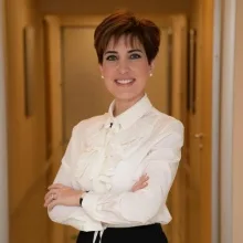 Doç. Dr. Soley Bayraktar — Bahçelievler, İstanbul. Portre fotoğrafı.