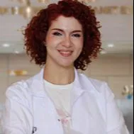 Dr. Dt. Melek Sultan Kiraz — İstanbul. Portre fotoğrafı.