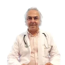 Dr. Ahmet Özkan Arcan — Ozon Terapi, İzmir. Portre fotoğrafı.