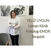 Kl. Psk. Yeliz Uygun — Psikoloji, Manisa. Portre fotoğrafı.