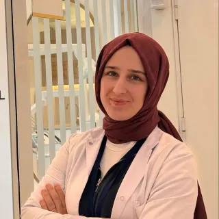Dt. E. Şeyma İncecik Uğurlu profilinde yer alan galeri fotoğrafı.