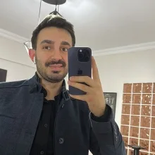 Dyt. Latif Fatih Avcı — Diyetisyen, İstanbul. Portre fotoğrafı.