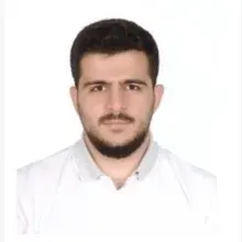 Dt. Muhammed Raşid Kızılarslanoğlu — Diş Hekimi, Sakarya. Portre fotoğrafı.