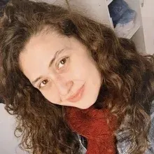 Dkt. Miray Begüm Berbergil — Dil ve Konuşma Terapisi, Kahramanmaraş. Portre fotoğrafı.