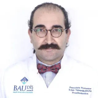 Prof. Dr. Emir Yüzbaşıoğlu profilinde yer alan galeri fotoğrafı.