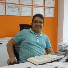Uzm. Dr. Erol Gülfidan — Çocuk Sağlığı Ve Hastalıkları, Bandırma, Balıkesir. Portre fotoğrafı.