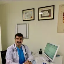 Dr. Öğr. Üyesi Mehmet Şehitoğlu — Genel Cerrahi, İstanbul. Portre fotoğrafı.