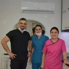 Dt. Bahadır Örki — Diş Hekimi, Denizli. Portre fotoğrafı.