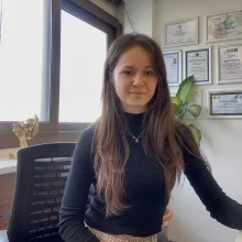 Fzt. Ebru Kılıç — Fizyoterapi Ve Rehabilitasyon, İzmir. Portre fotoğrafı.