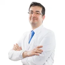 Uzm. Dr. Uğur Levent Ünlü — Radyoloji, Denizli. Portre fotoğrafı.
