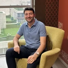 Psk. Mustafa Yıldız — Psikoloji, Bursa. Portre fotoğrafı.