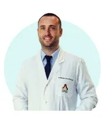 Doç. Dr. Kemal Özülken profilinde yer alan galeri fotoğrafı.
