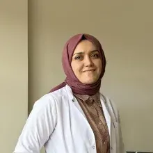 Uzm. Dr. Neslihan Yağmur Göz — Fiziksel Tıp Ve Rehabilitasyon, Kütahya. Portre fotoğrafı.