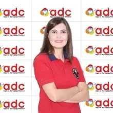 Dt. Özge Sultan Şahin — Diş Hekimi, Gaziantep. Portre fotoğrafı.