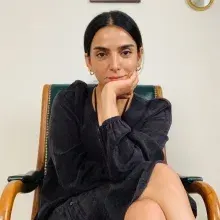 Psk. Meral Anaşin — Psikoloji, Adana. Portre fotoğrafı.