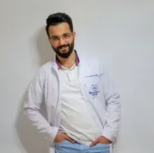 Dt. Abdulkadir Yılmaz — Diş Hekimi, Van. Portre fotoğrafı.