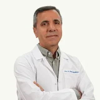 Uzm. Dr. Enver Küçükkaya — Fiziksel Tıp Ve Rehabilitasyon, Batman. Portre fotoğrafı.