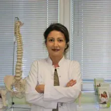 Uzm. Dr. Yasemin Güleşan — Fiziksel Tıp Ve Rehabilitasyon, Küçükçekmece, İstanbul. Portre fotoğrafı.