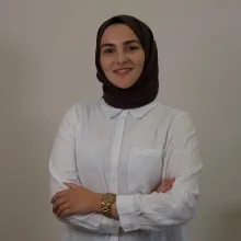 Psk. Serra Sekin — Psikoloji, İstanbul. Portre fotoğrafı.