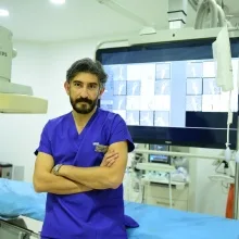 Uzm. Dr. Devrim Ulaş Urut — İstanbul. Portre fotoğrafı.