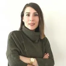 Uzm. Dkt. Sema Uz Hasırcı — Dil ve Konuşma Terapisi, Aydın. Portre fotoğrafı.